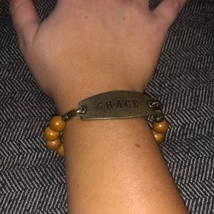 Women’s beaded bracelet